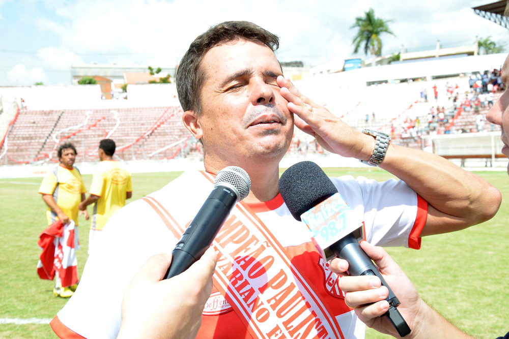 Reconhecido pelo trabalho desenvolvido, Piza troca Leão por Bugre (Foto: Túlio Darros/O Semanário)