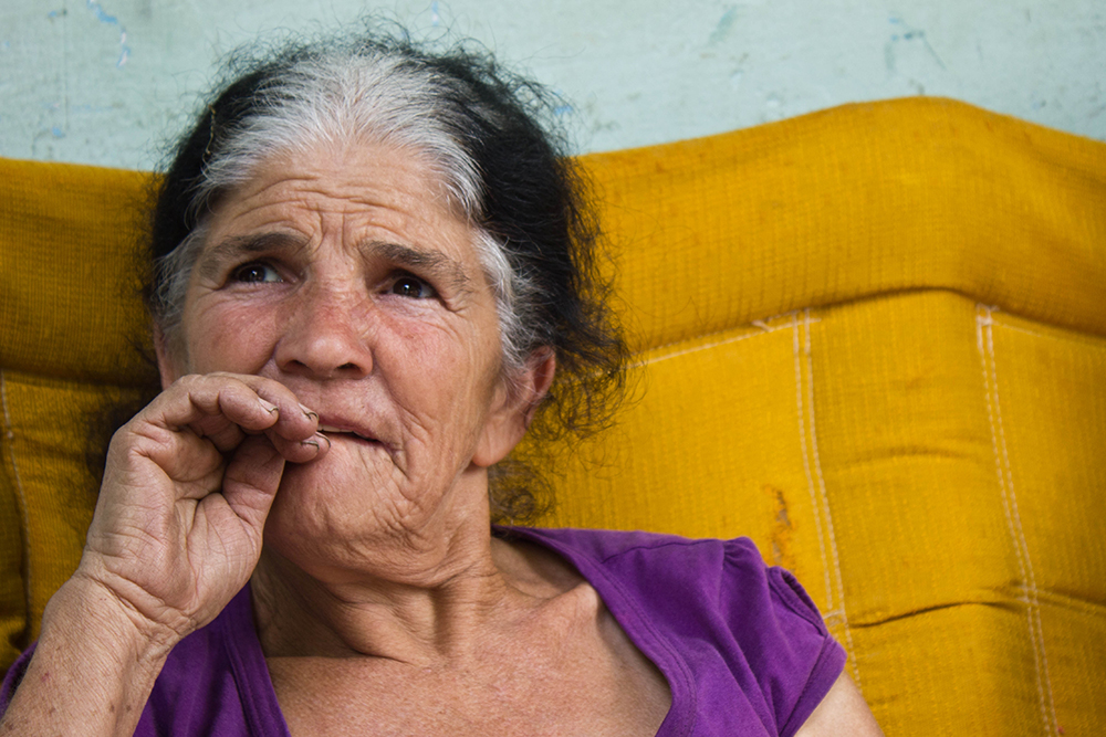 Catadora de materiais recicláveis é a matriarca da família Gaion (Foto: Laila Braghero/O Semanário)